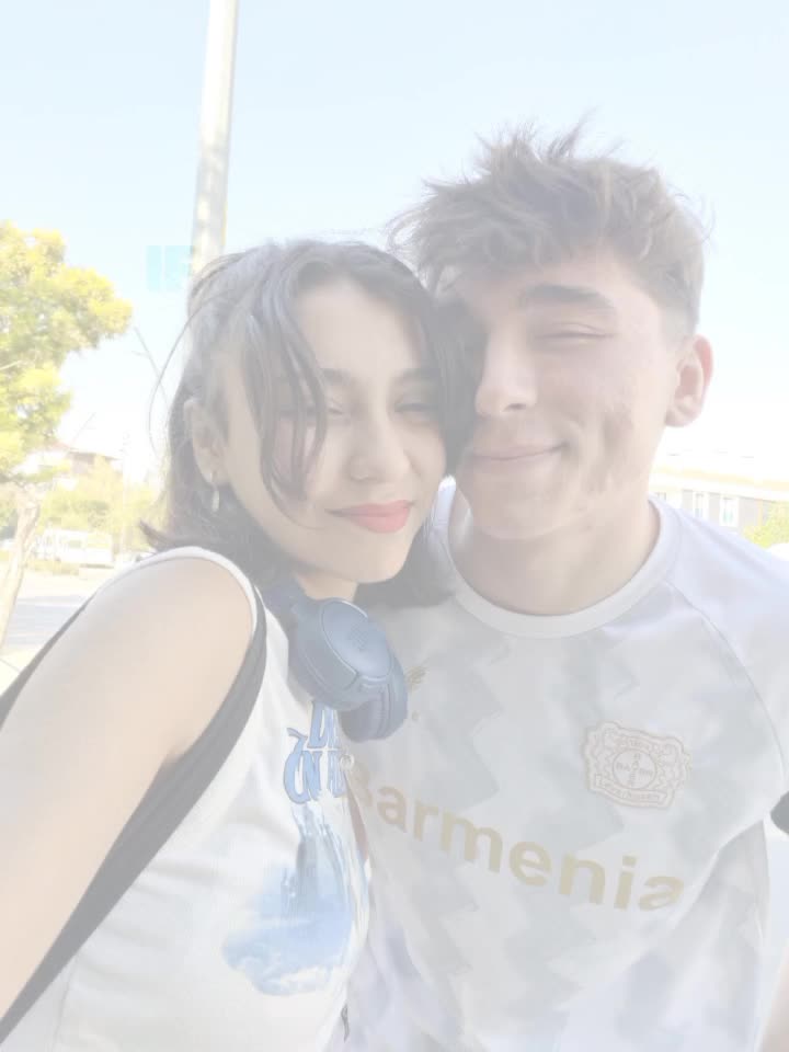 @Şehrinaz