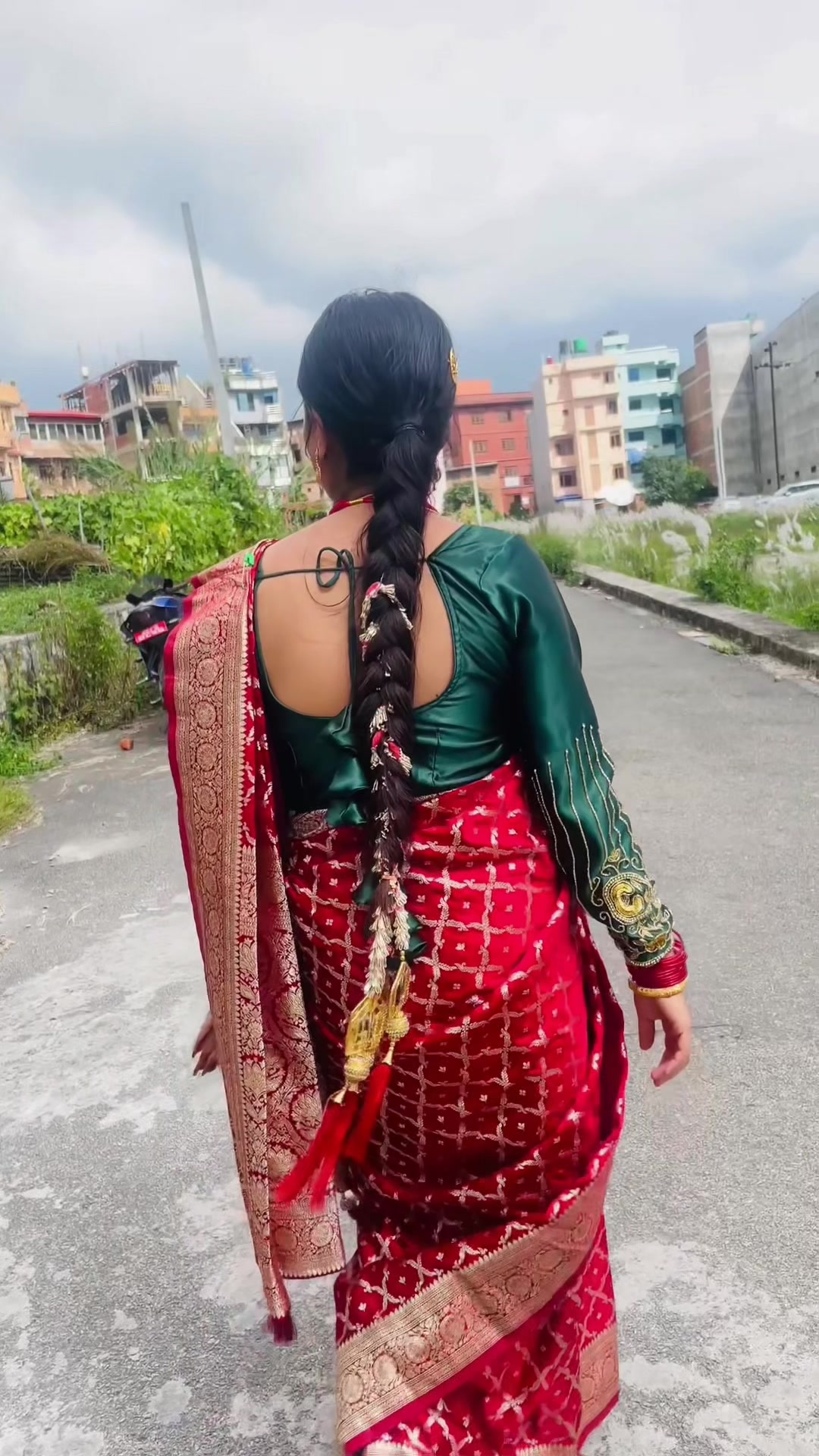 @Ayushu🤪