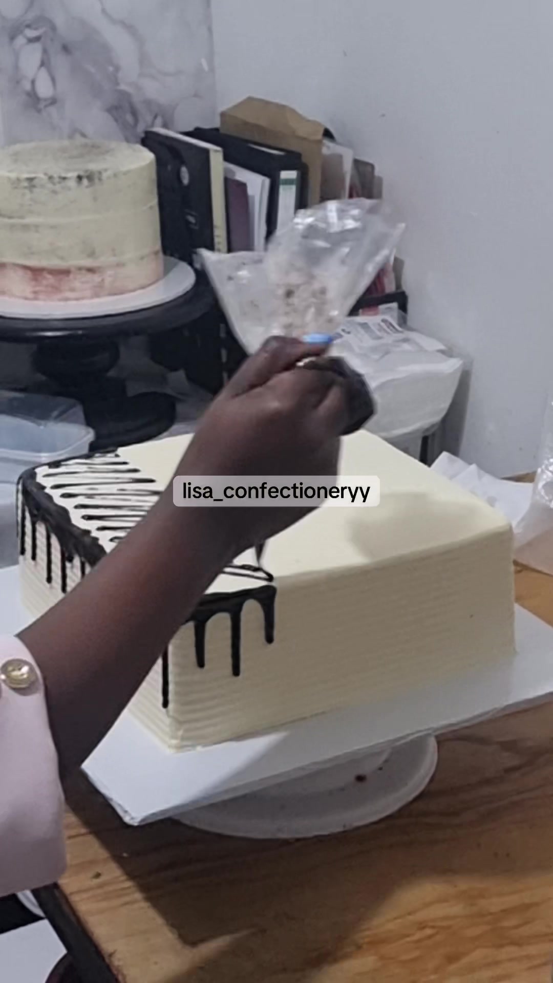 @Angel Lisa | LisaConfectionery