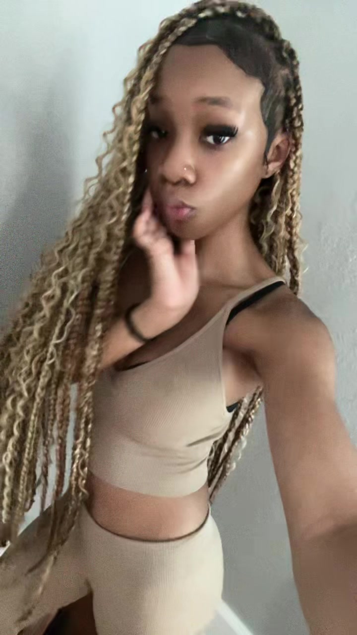@Meya 🥴😍💋