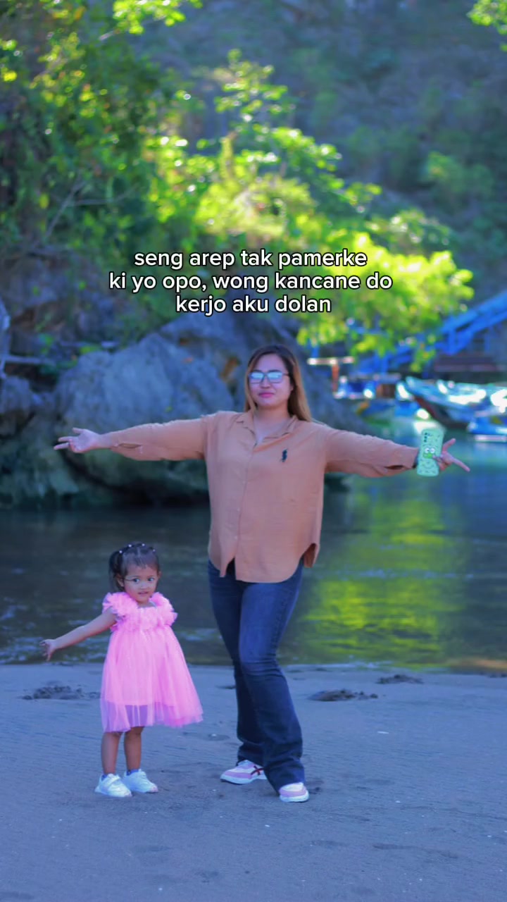 @Nyonyae_Muass Riza🩷🥰