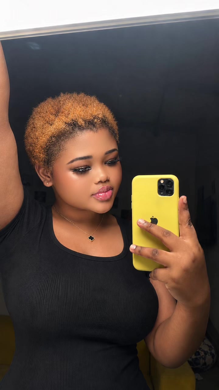 @MISS 💕AKUA 🤭💕