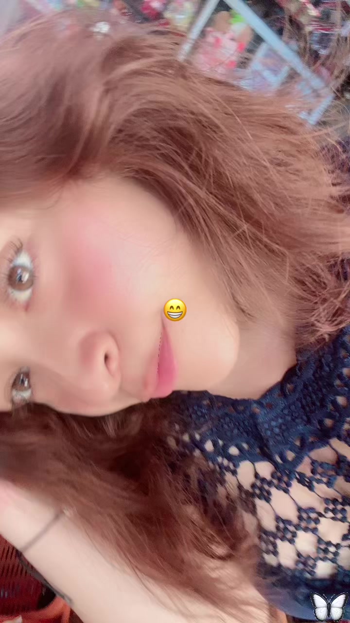 @Leslie08