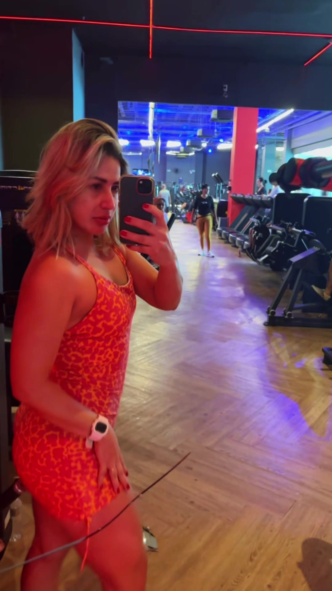 @isadavilla