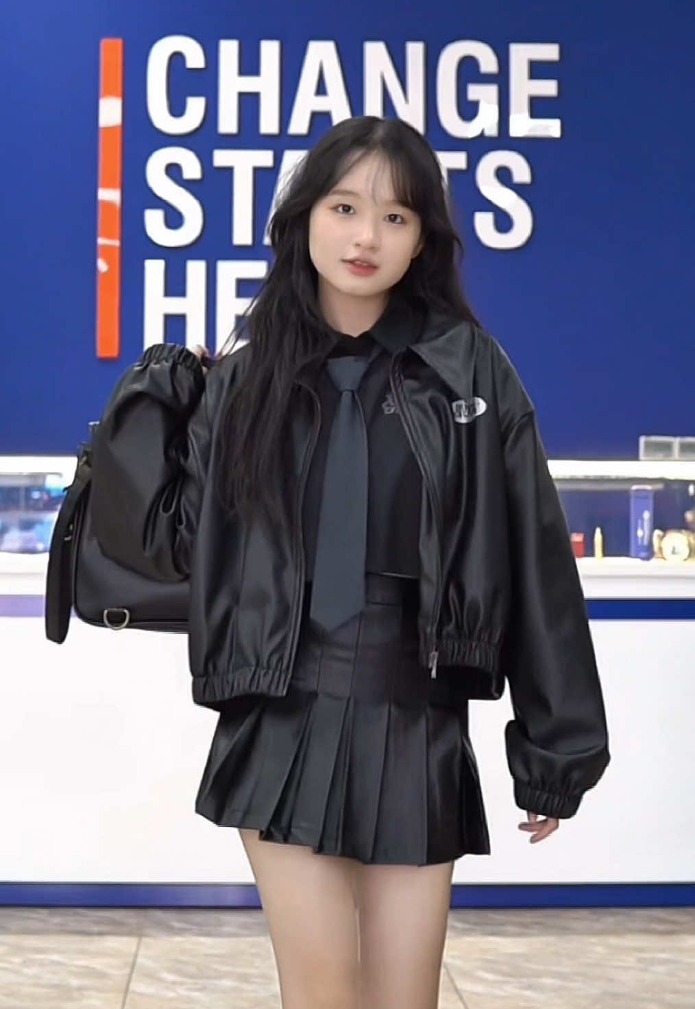 @Nữ sinh Hologramm