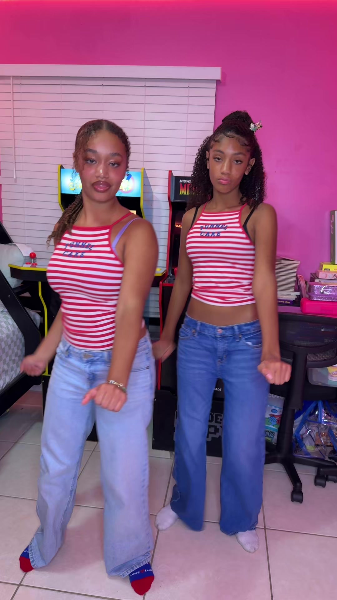 @DemDaddysGirls4