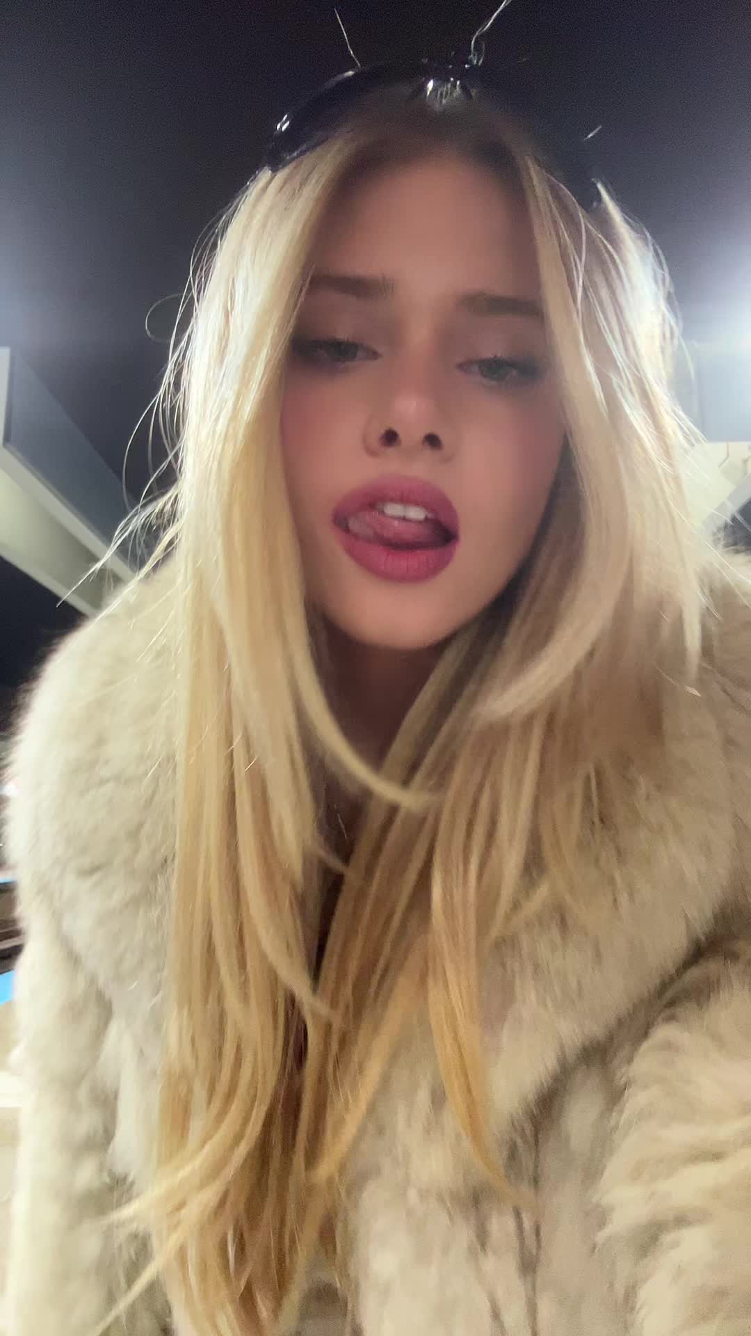 @addiefeeeley