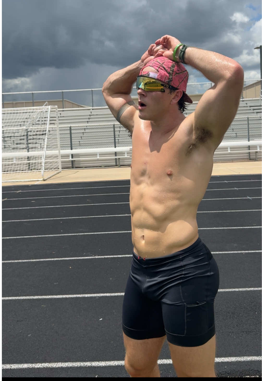 @zachyovan
