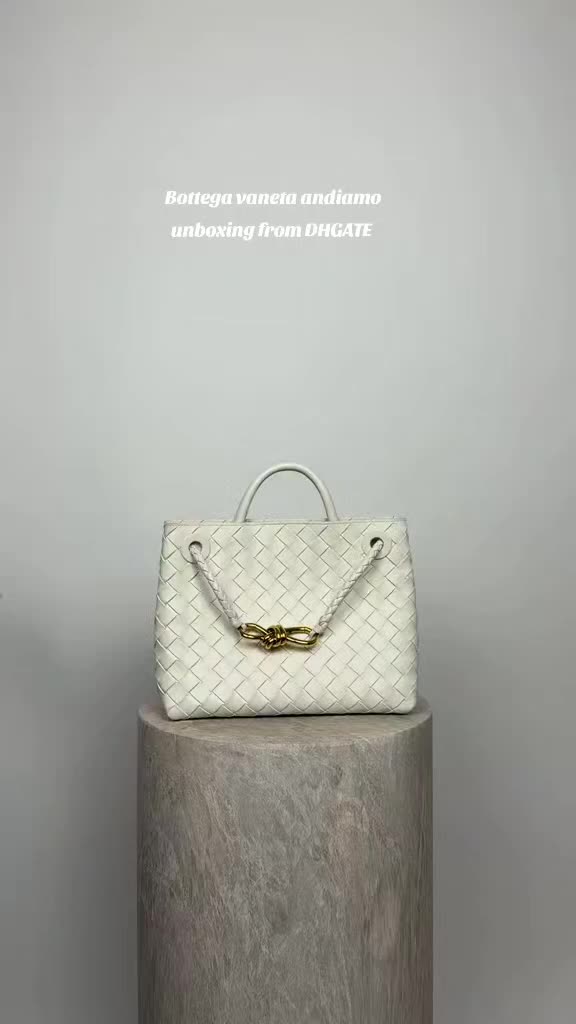 @Lizzy Collections