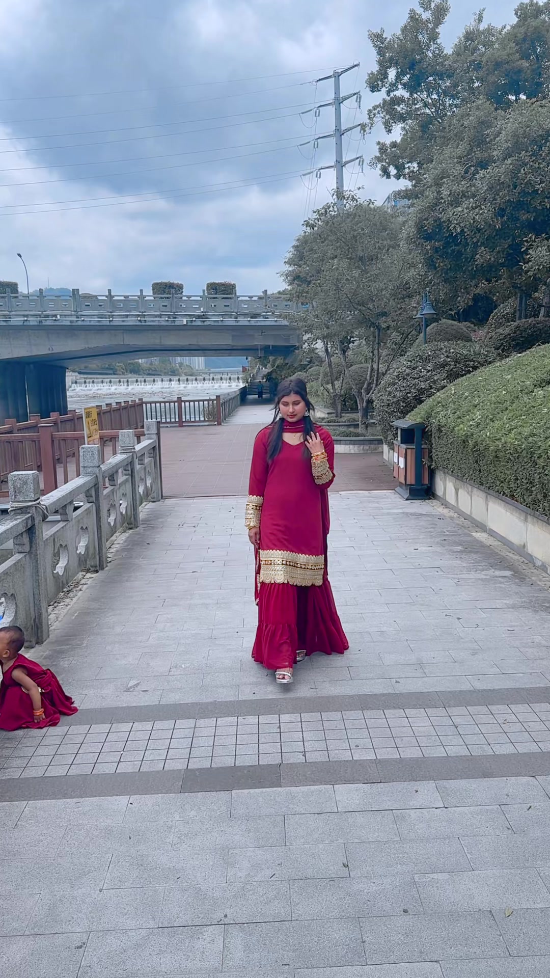 @মেয়ে চায়নিছ 🥰মা বাংলাদেশী