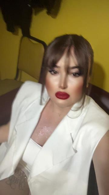 @Laramm