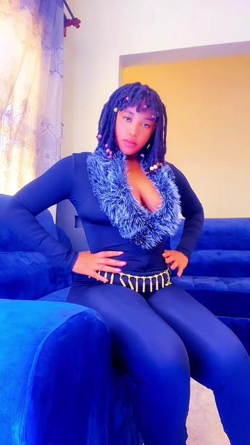 @Bea🫦❤️🥰🍎🍒🫒✈️