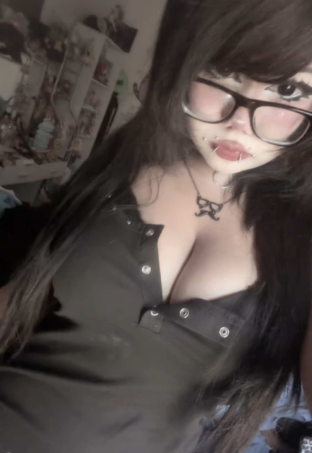 @(•˕ •マ.ᐟ