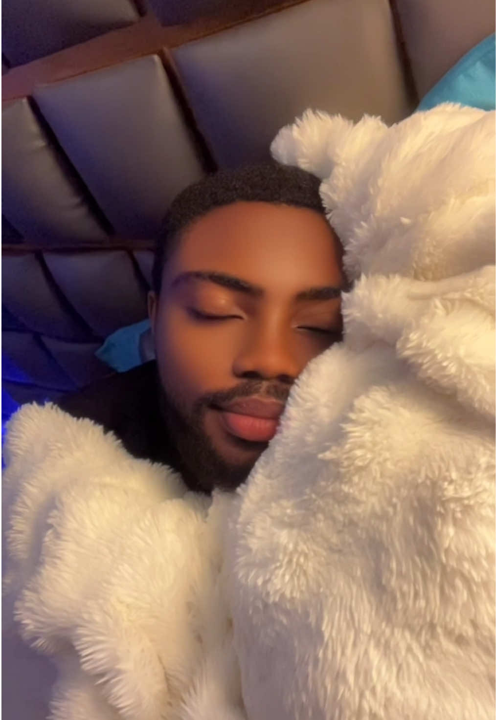 @Dee🦦💖$