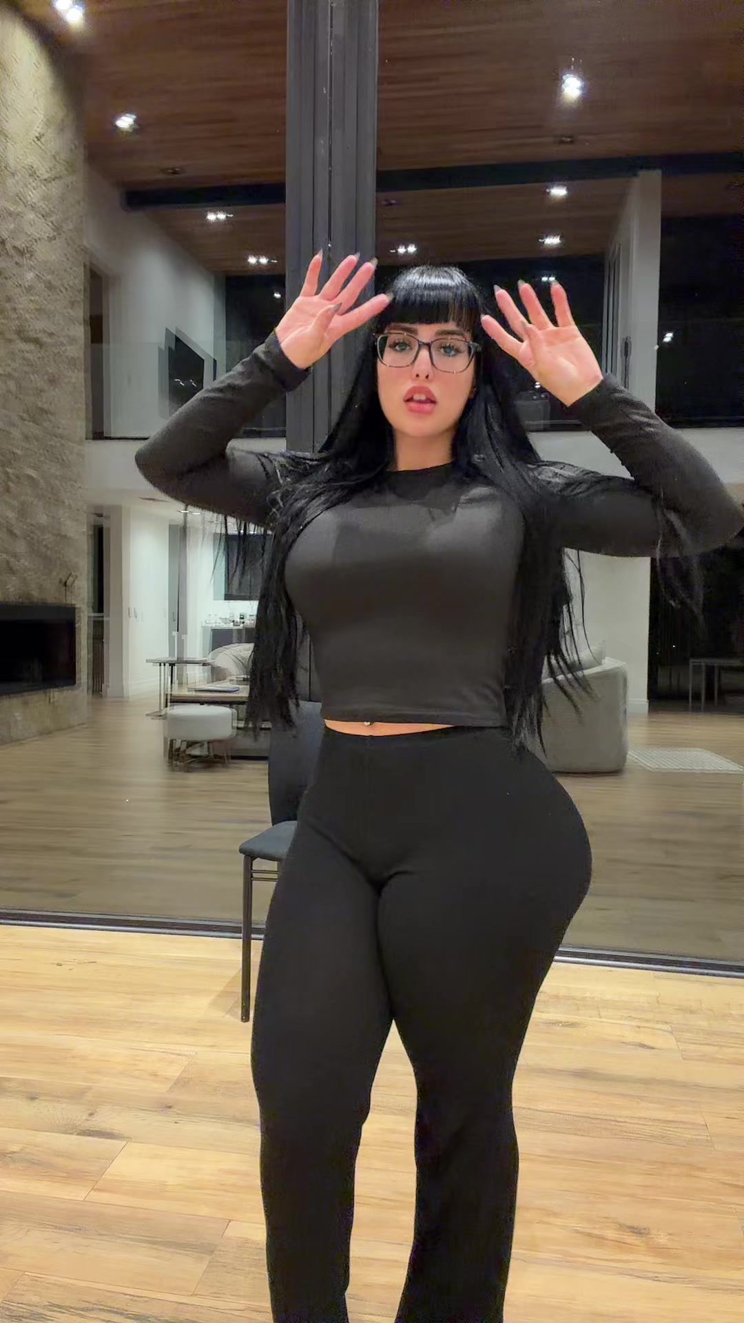 @𝕯𝖊𝖒𝖔𝖓𝖒𝖎𝖐𝖆🖤