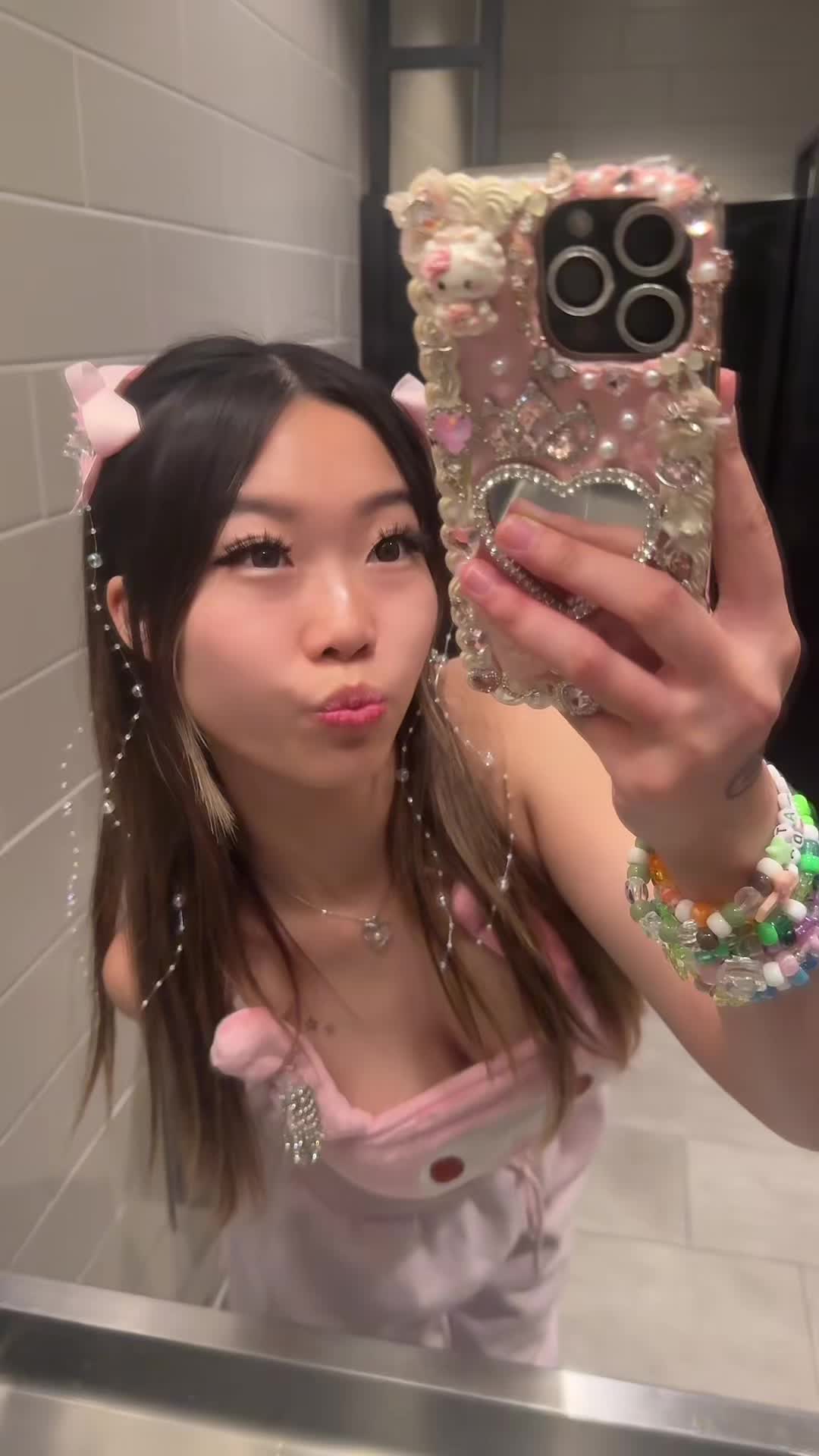 @lyn <3