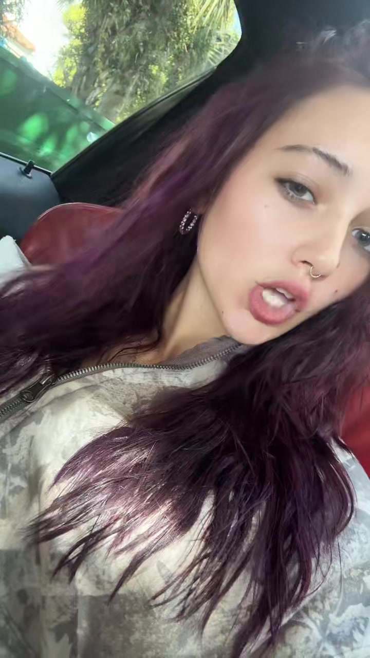 @️