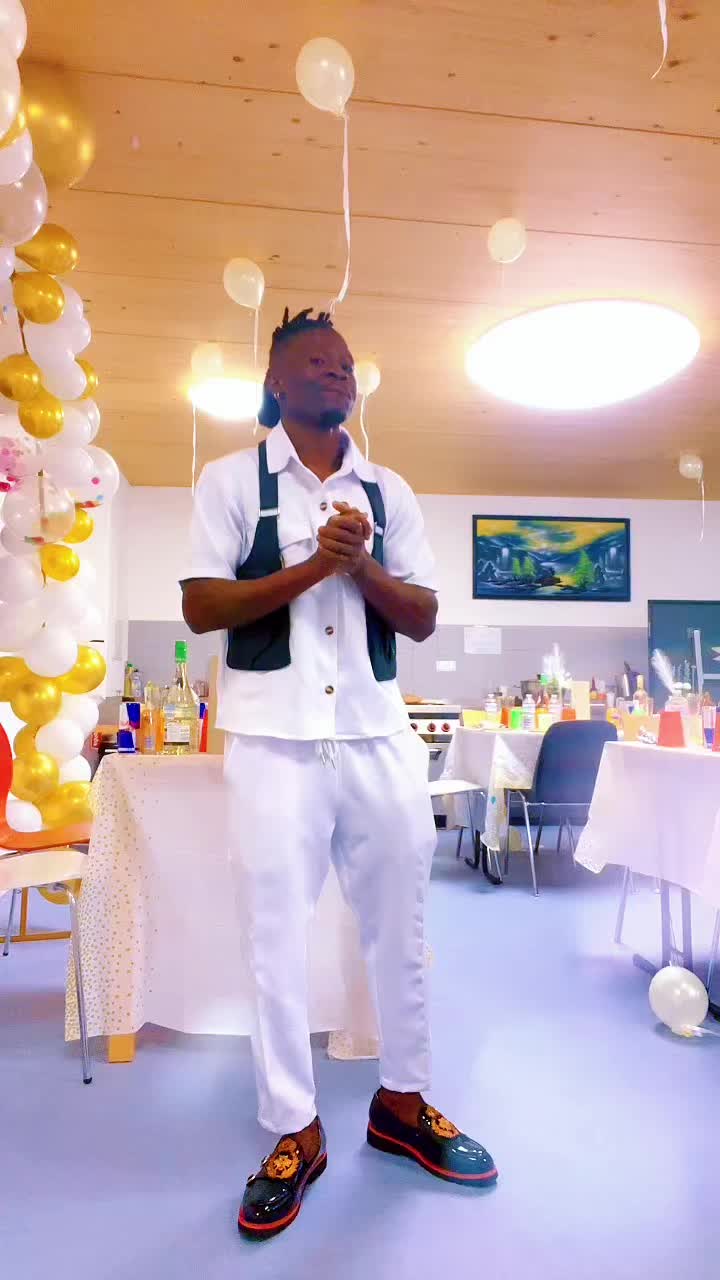 @Jay 10 🇸🇱🇩🇪