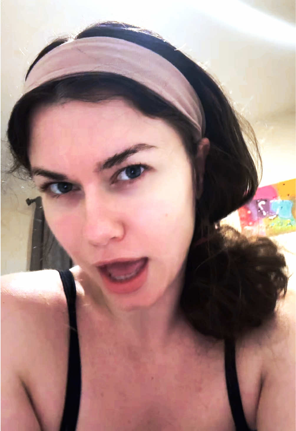 @whodoesshethinksheis111