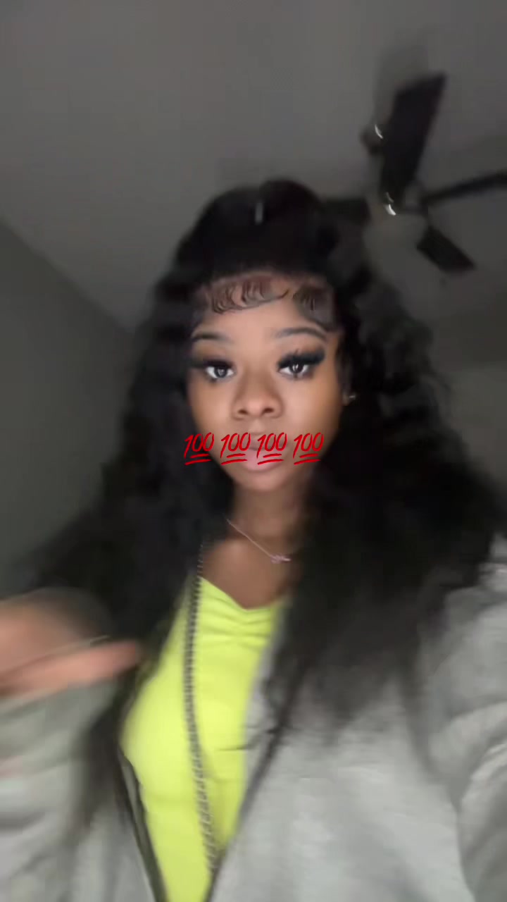 @yannalachelleee