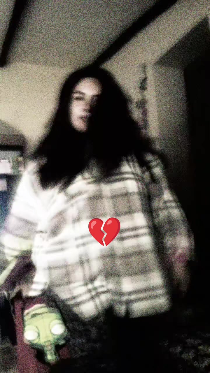 @JESSI WARA🌻