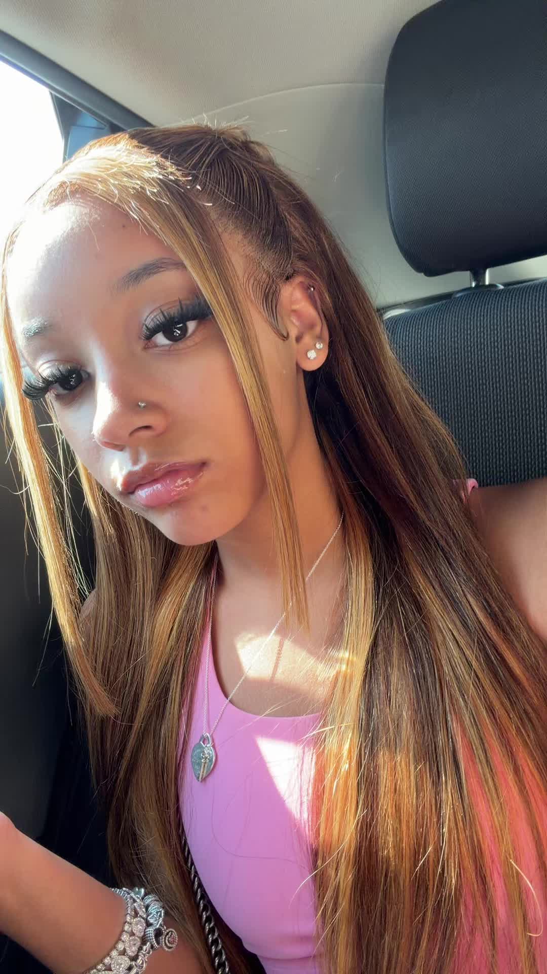 @nazyia😚