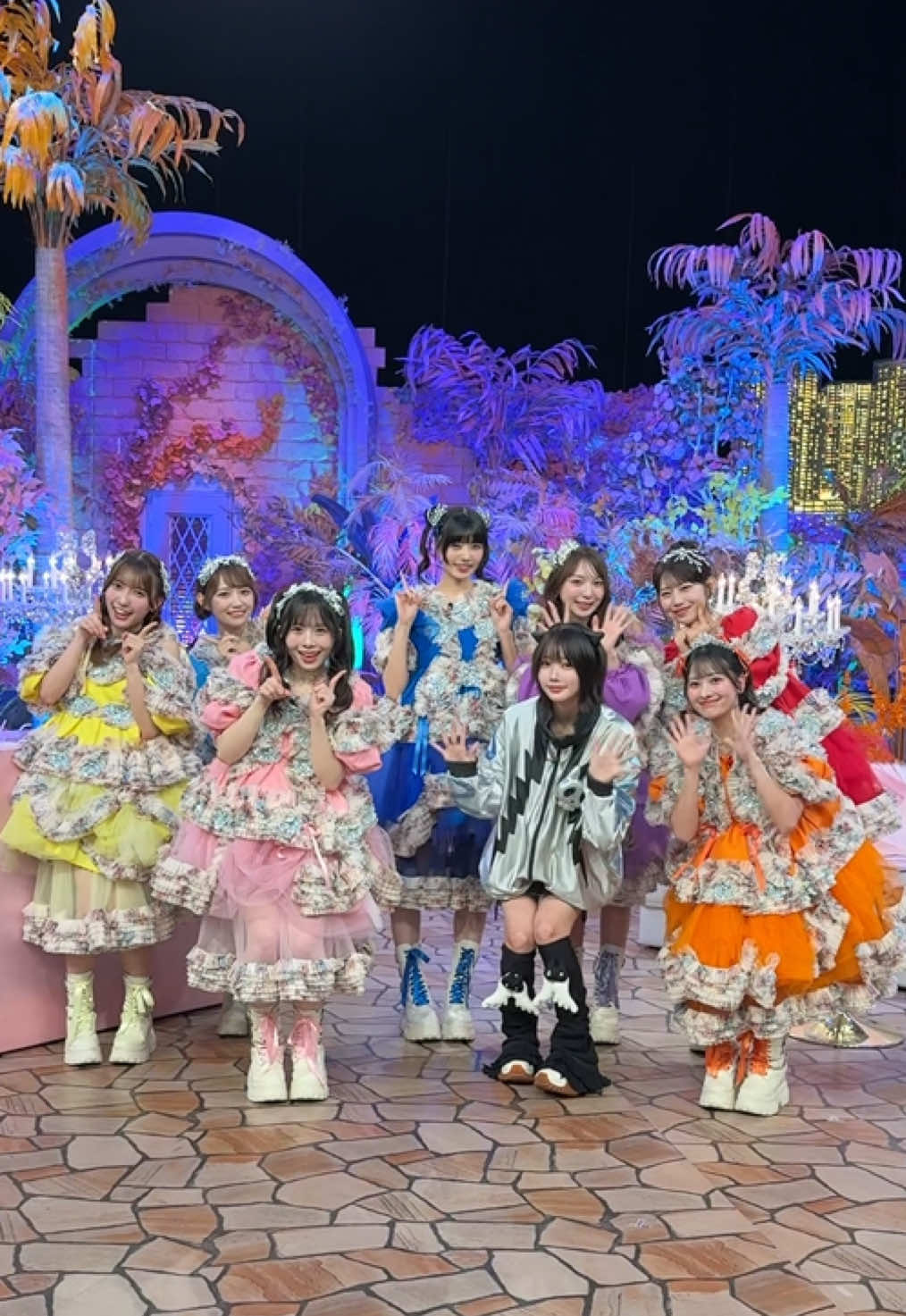 @あの