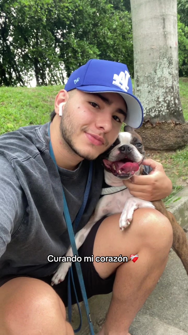 @andrescifuentesc