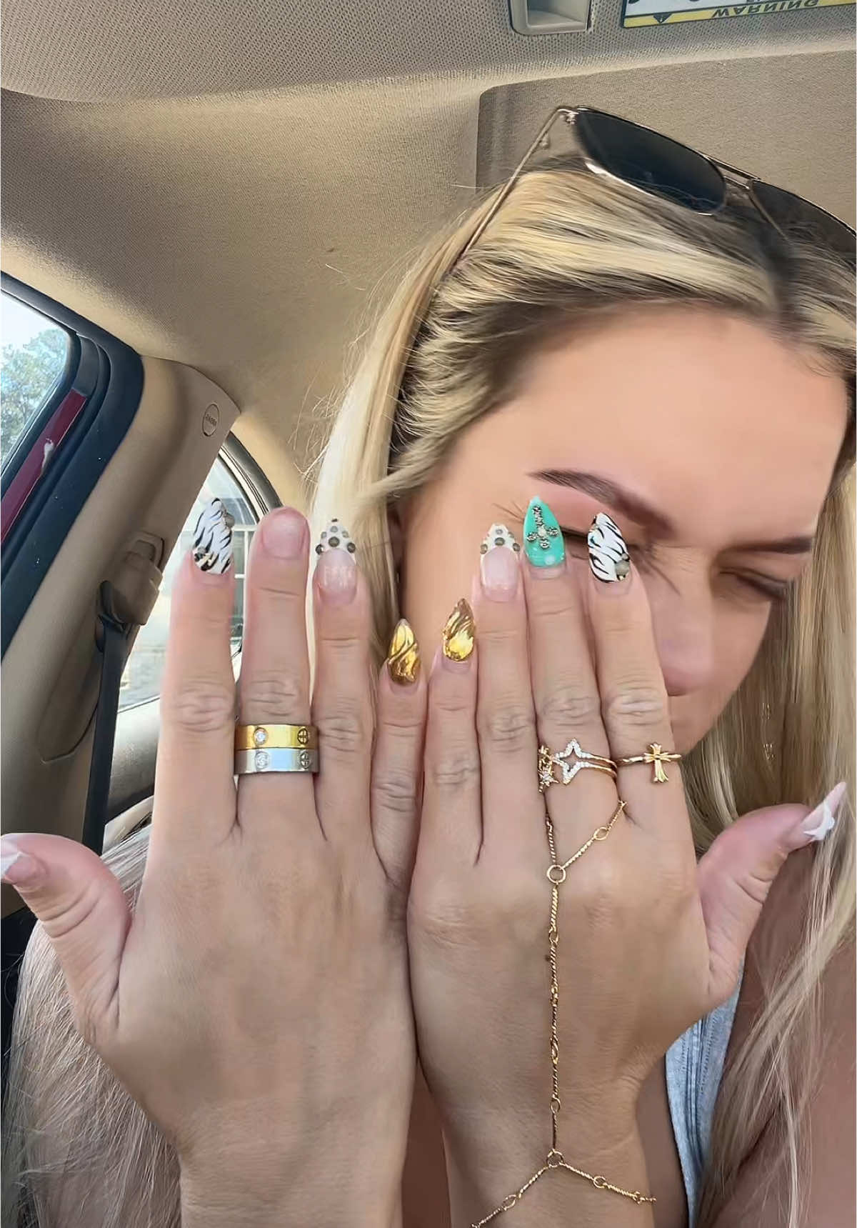 @hollandlee