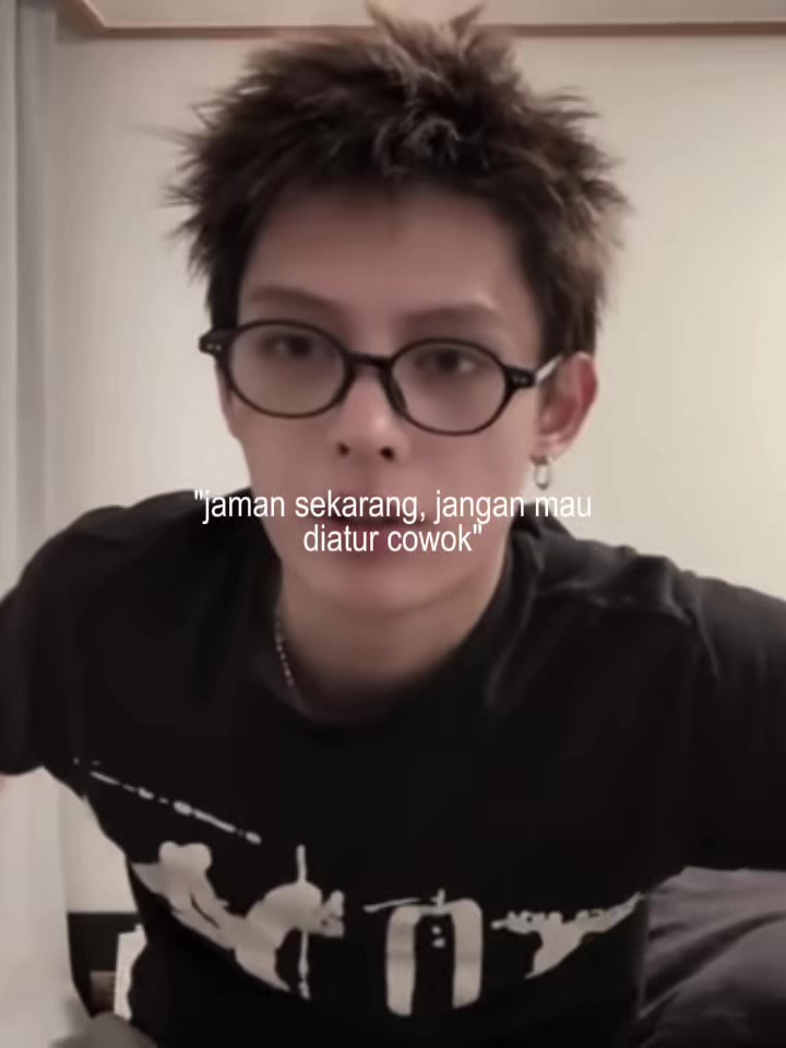 @โαurαโ.๐ ฬ