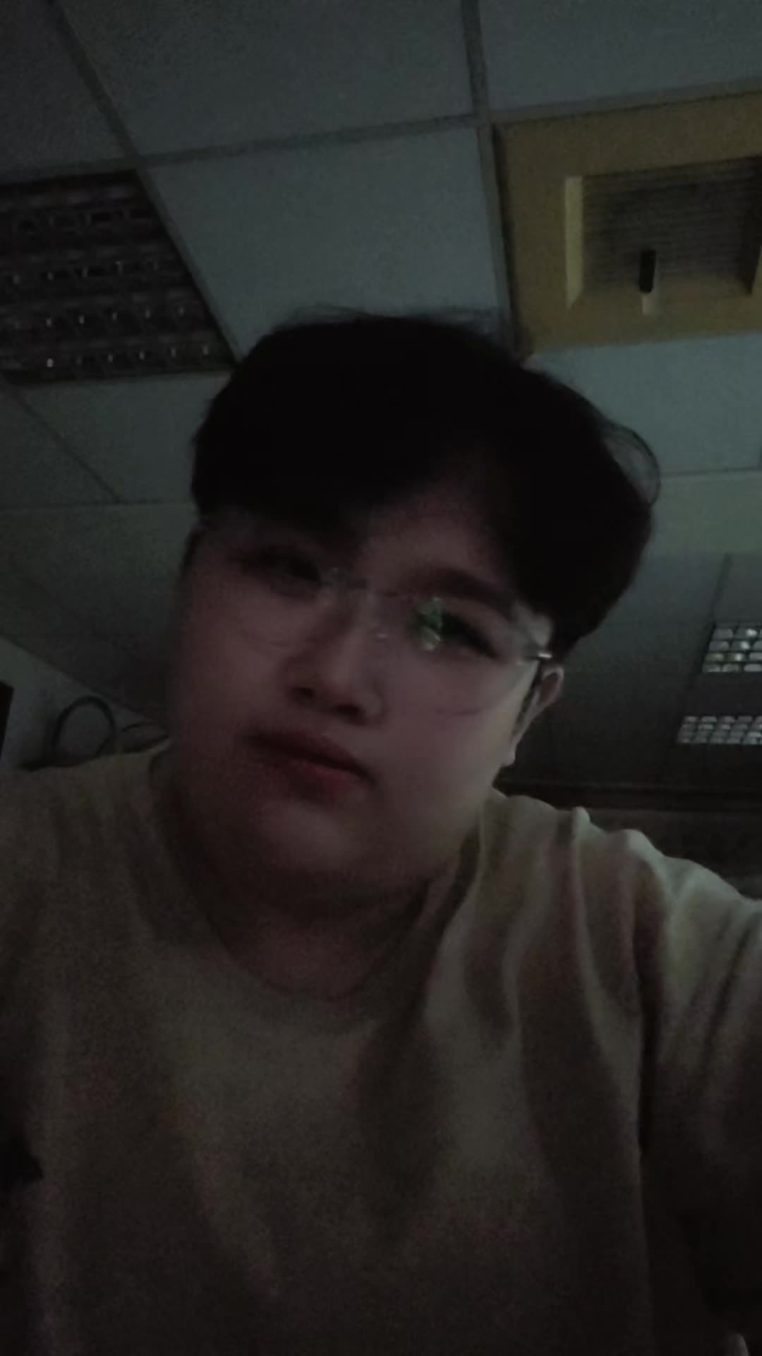 @卑南🌈默默🍎