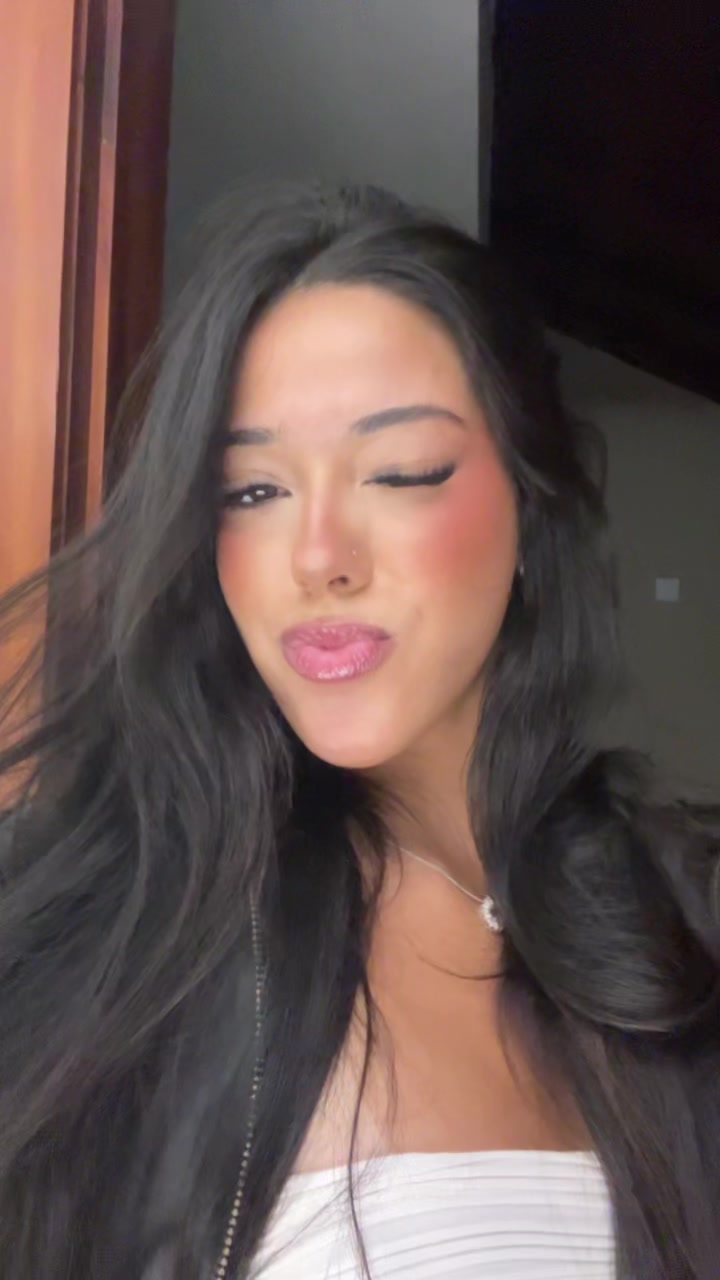 @ana_claraaa022