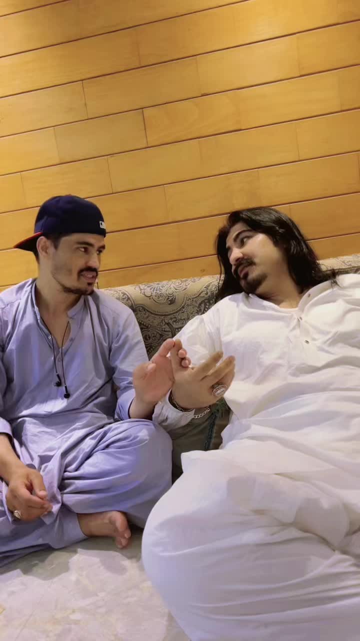 @لیوا نائی ملنگ 💔✌️