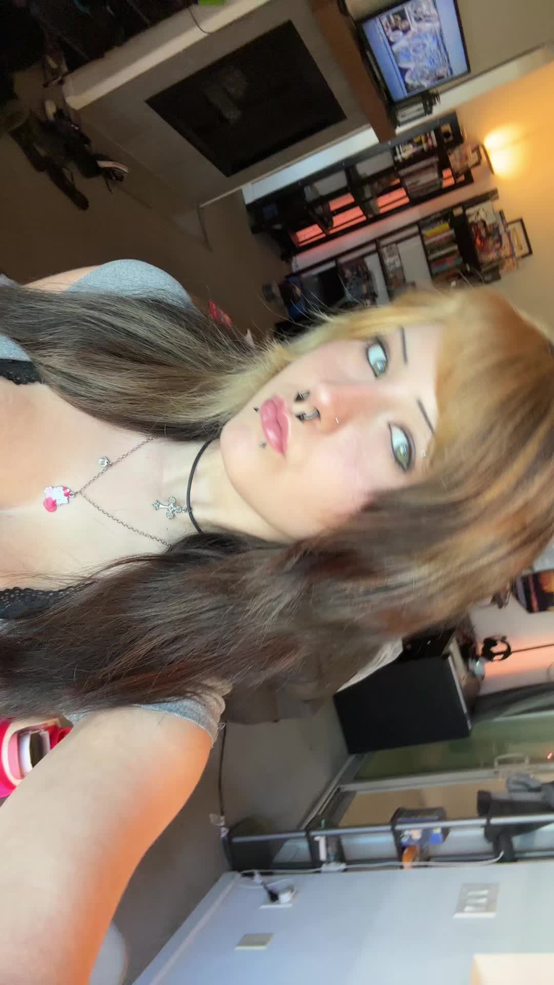 @poop