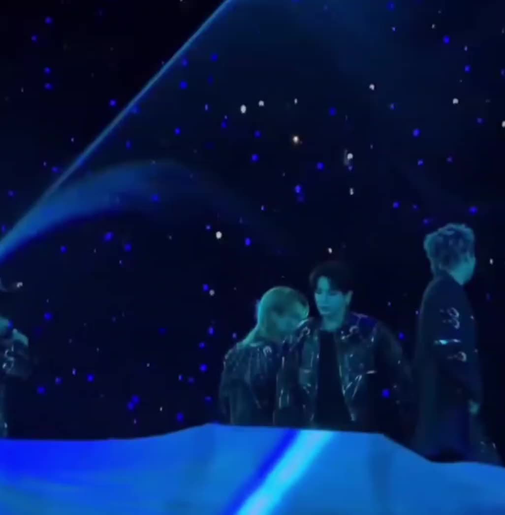 @》LifeArmy.7BTS♡