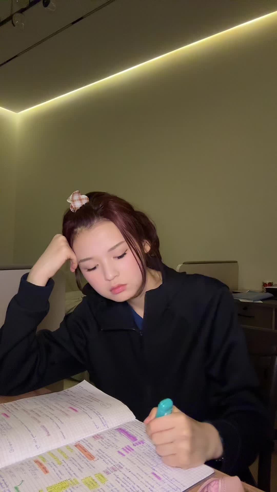 @Шапка🪽