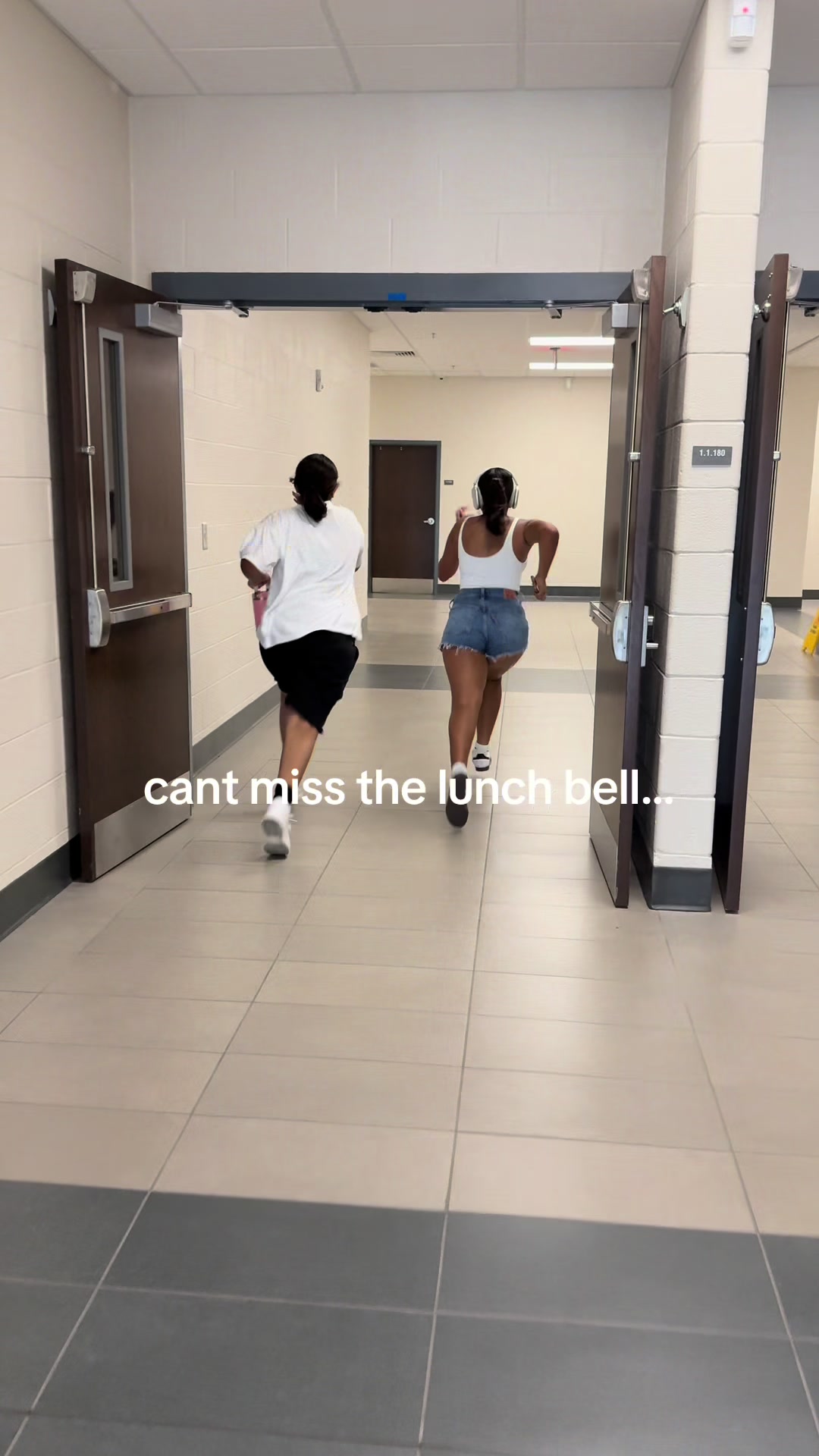 @meowefook