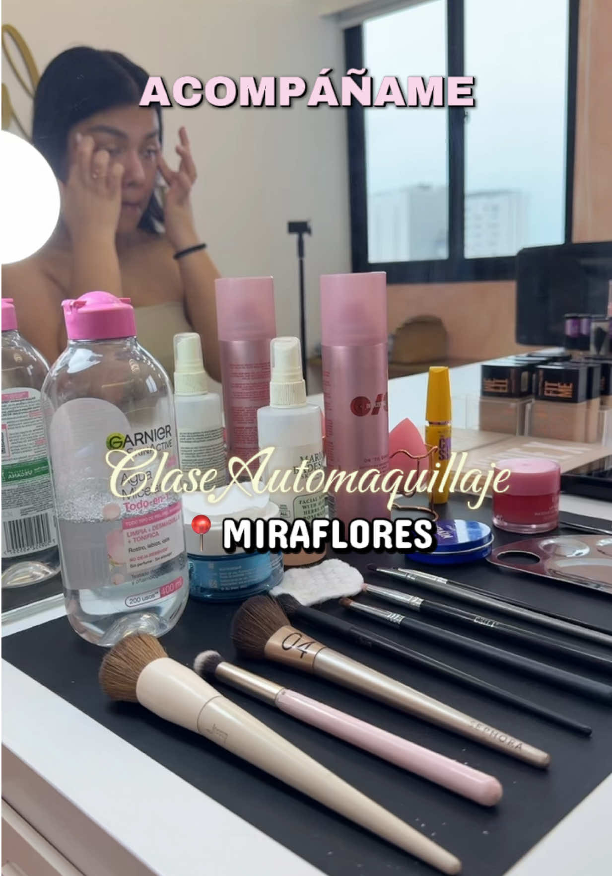 @lesliemakeupartist