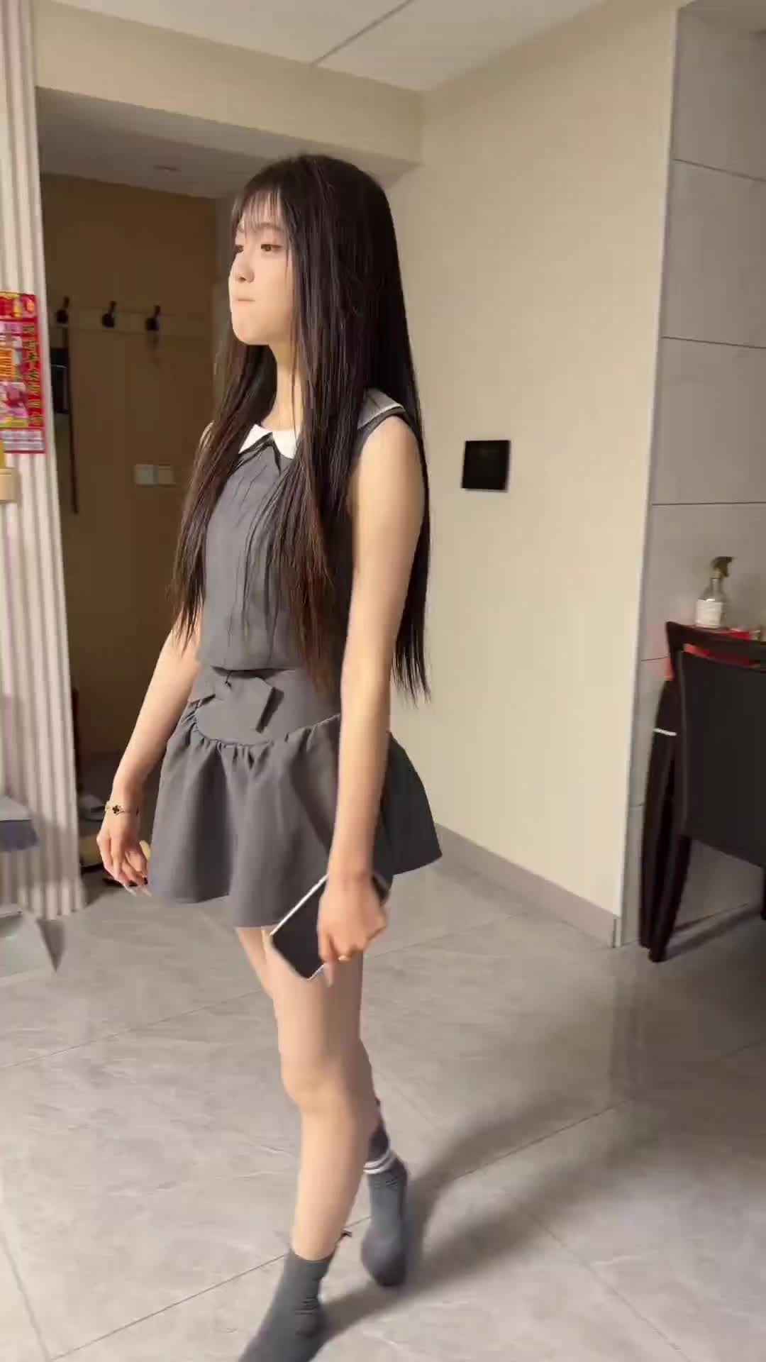 @L&igrave; Y&aacute;n(丽妍)