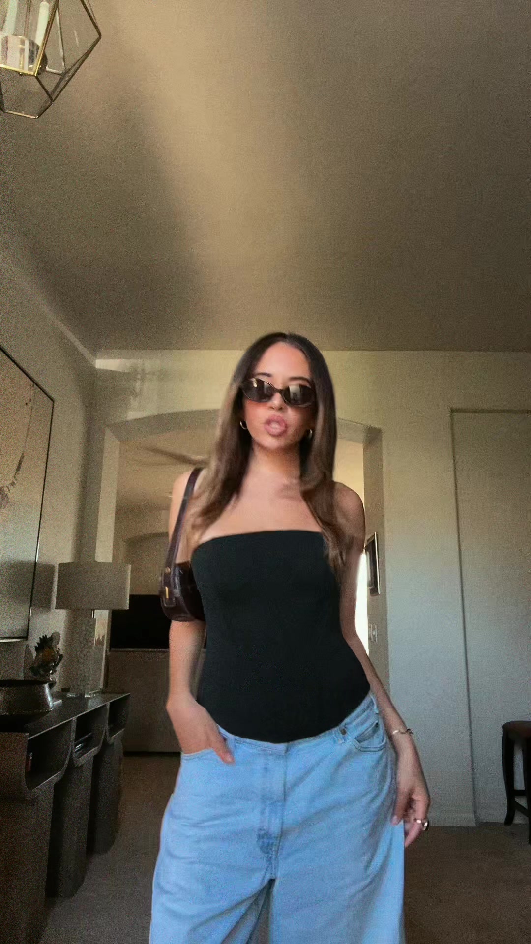 @J 🧸