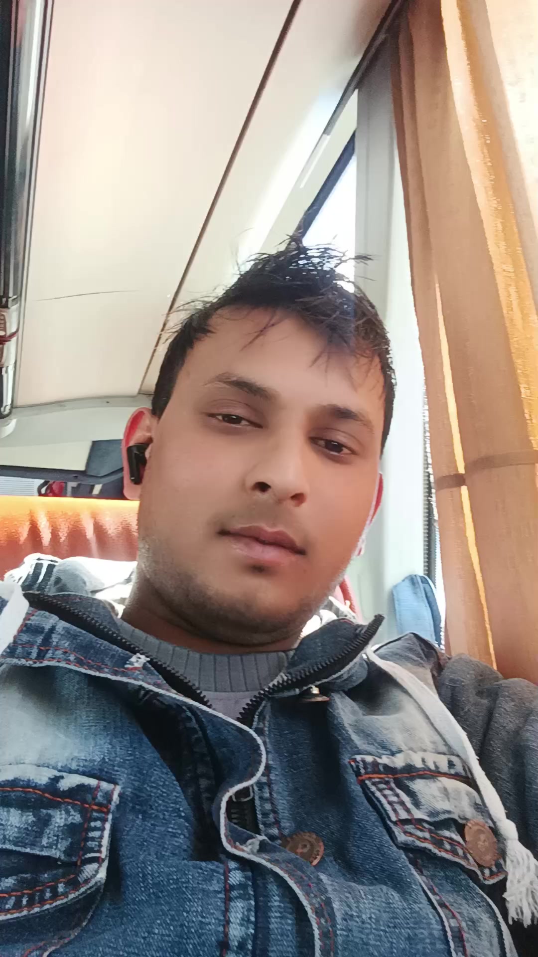 @singhaniya🇳🇵🇪🇺🇹🇩🇨🇿🇬🇷