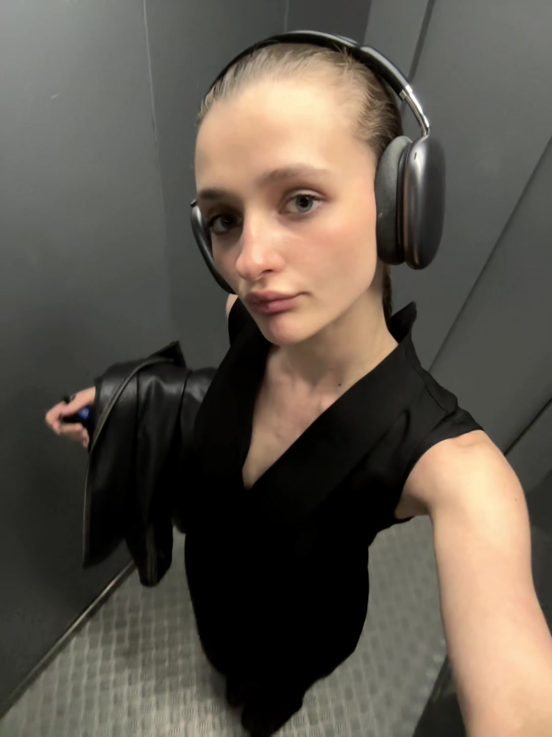 @xvjkw