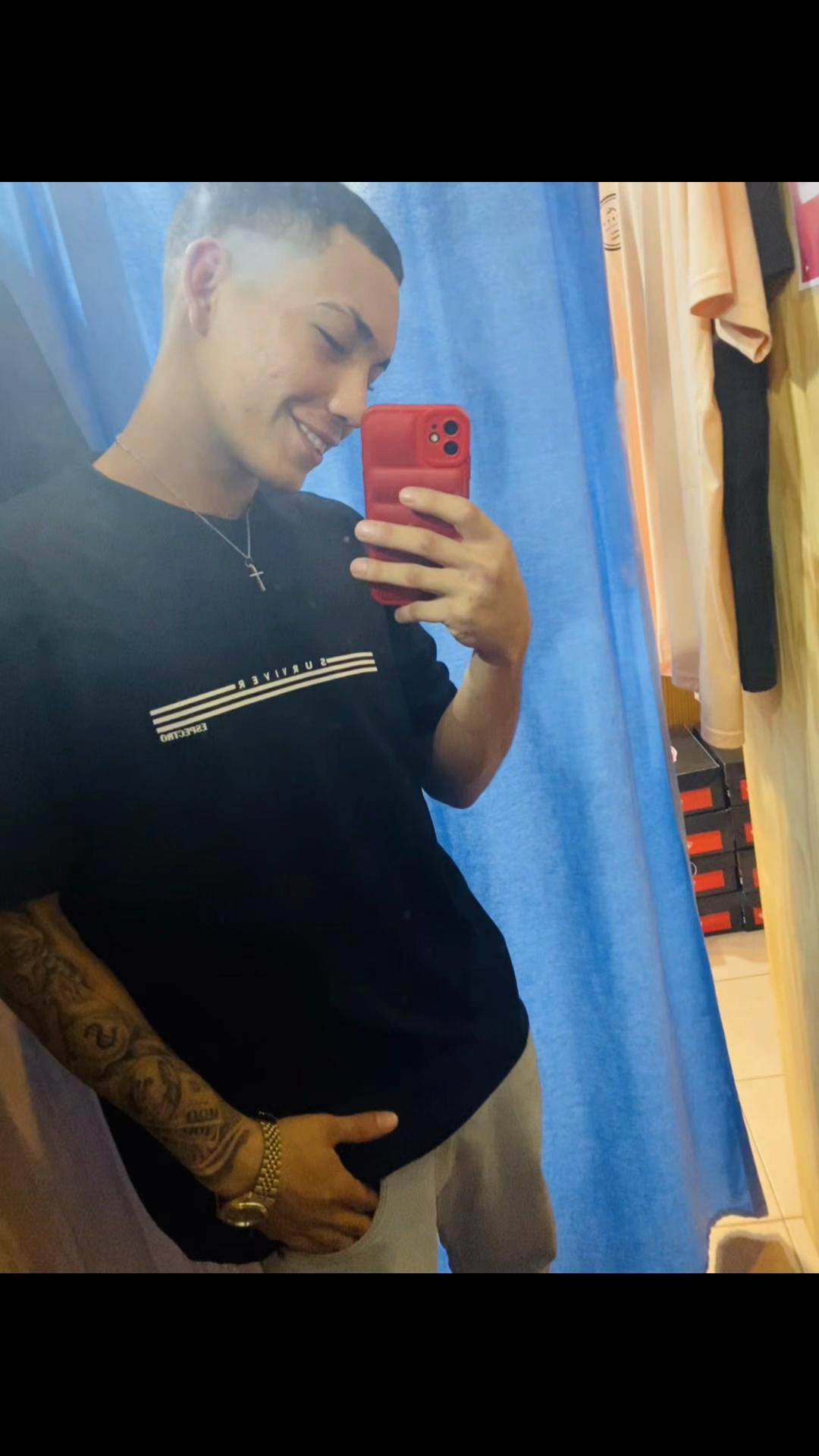 @Lautaro Miller