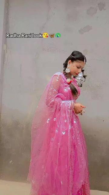 @Aachal✨