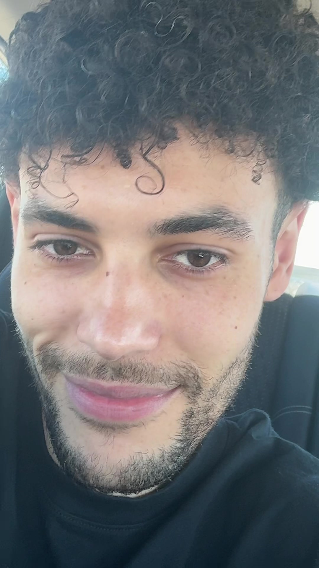 @Chrisbucketz