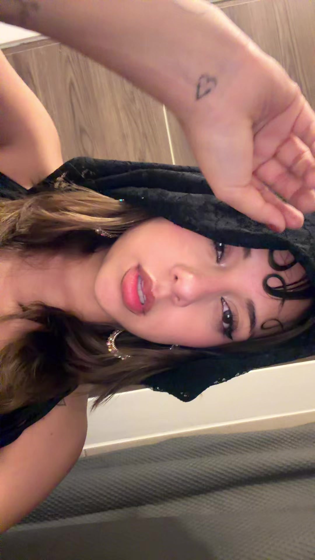 @Kitty_