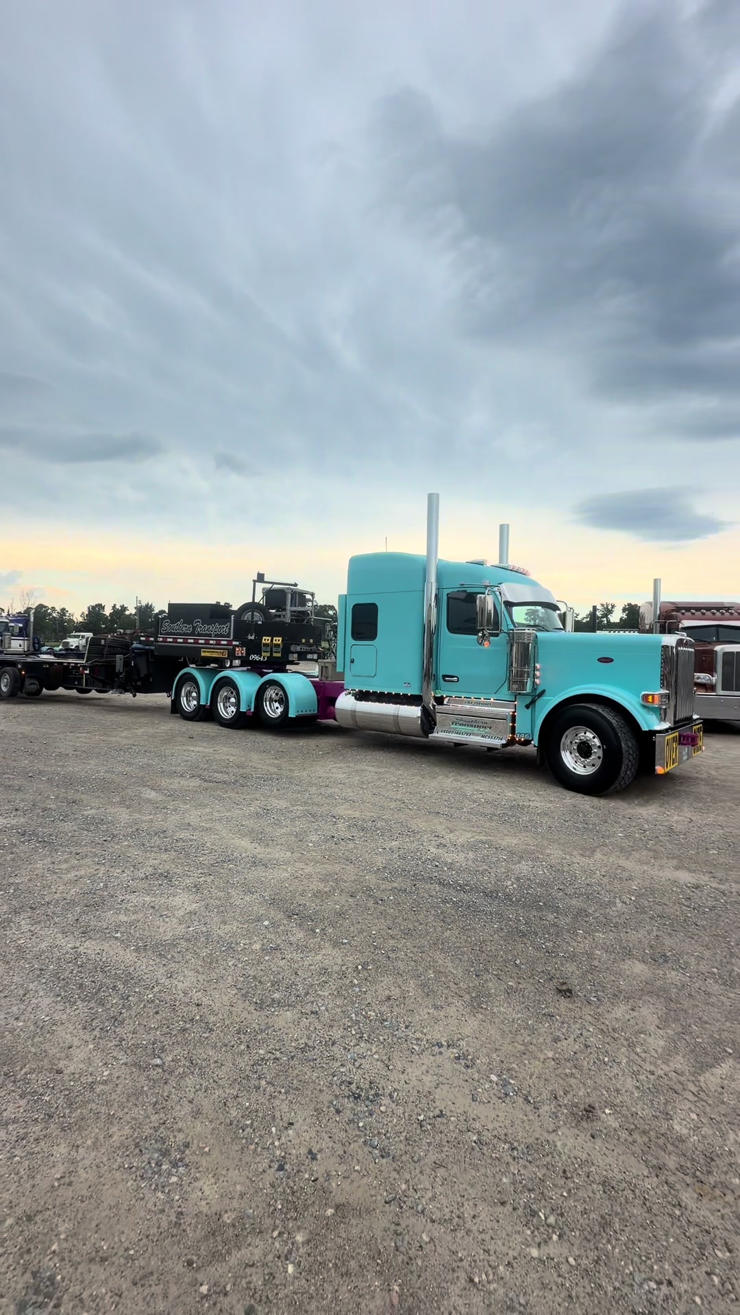 @truckshowjoe