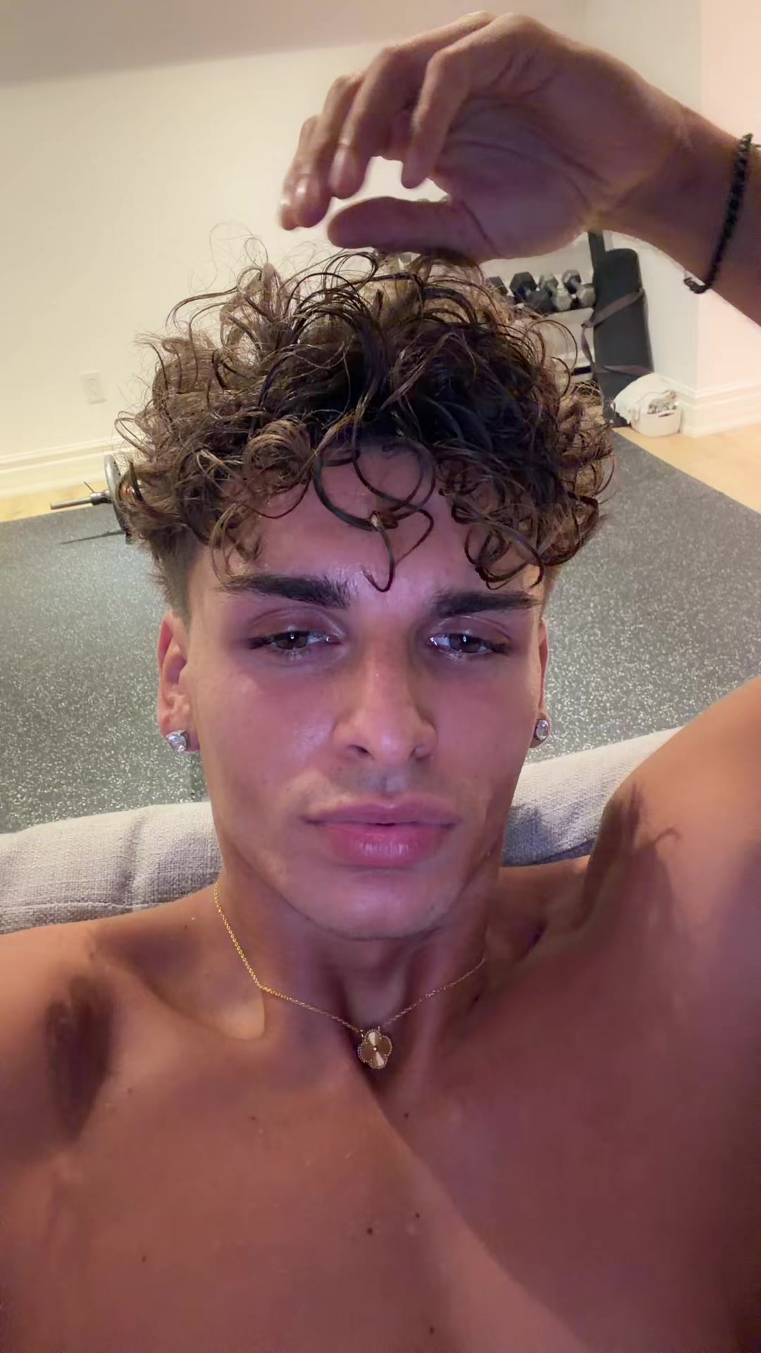 @chris.nikoo