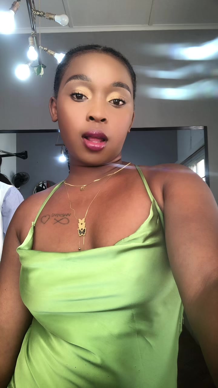 @Ana☠️