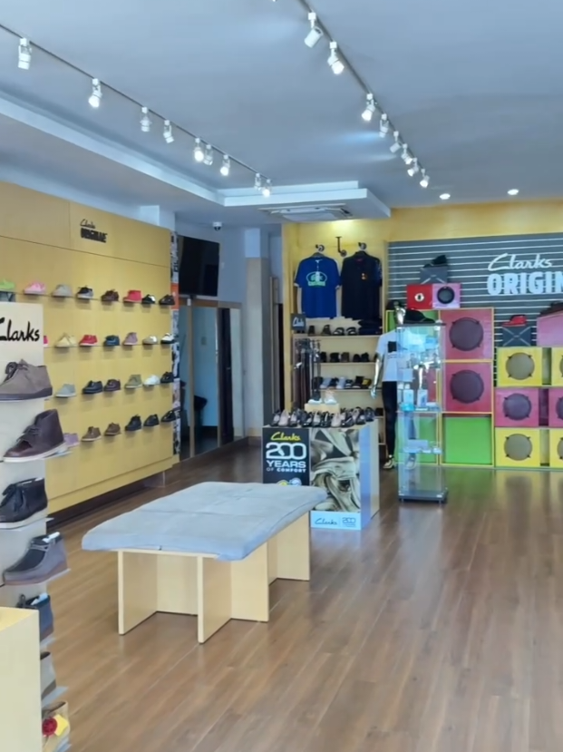 @Sneaks Streets